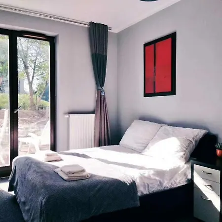 Airport Comfy Guest Homestay Warsaw