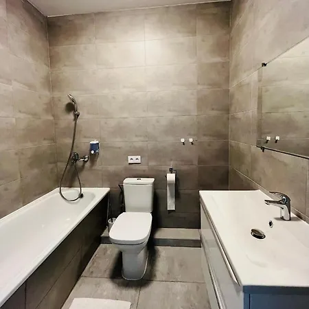 Airport Comfy Guest *