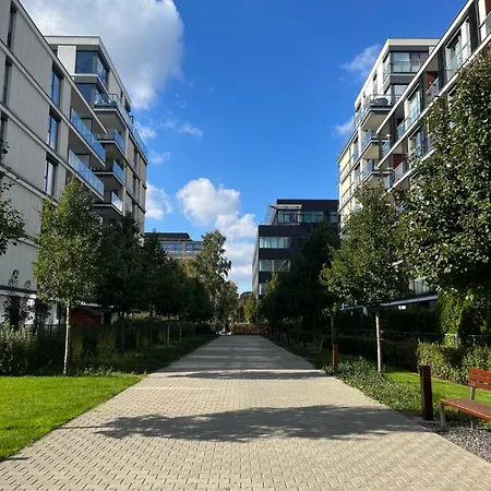 Airport Comfy Guest בית אירוח *