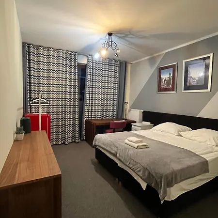 Airport Comfy Guest ורשה