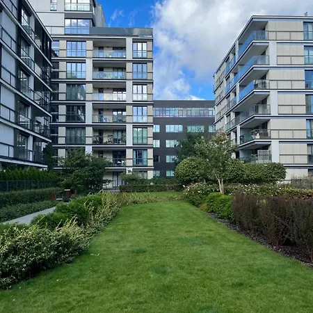 Airport Comfy Guest Pansiyon Varşova